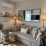 Buda Top Floor Apartment With Terrace & View Apartment
